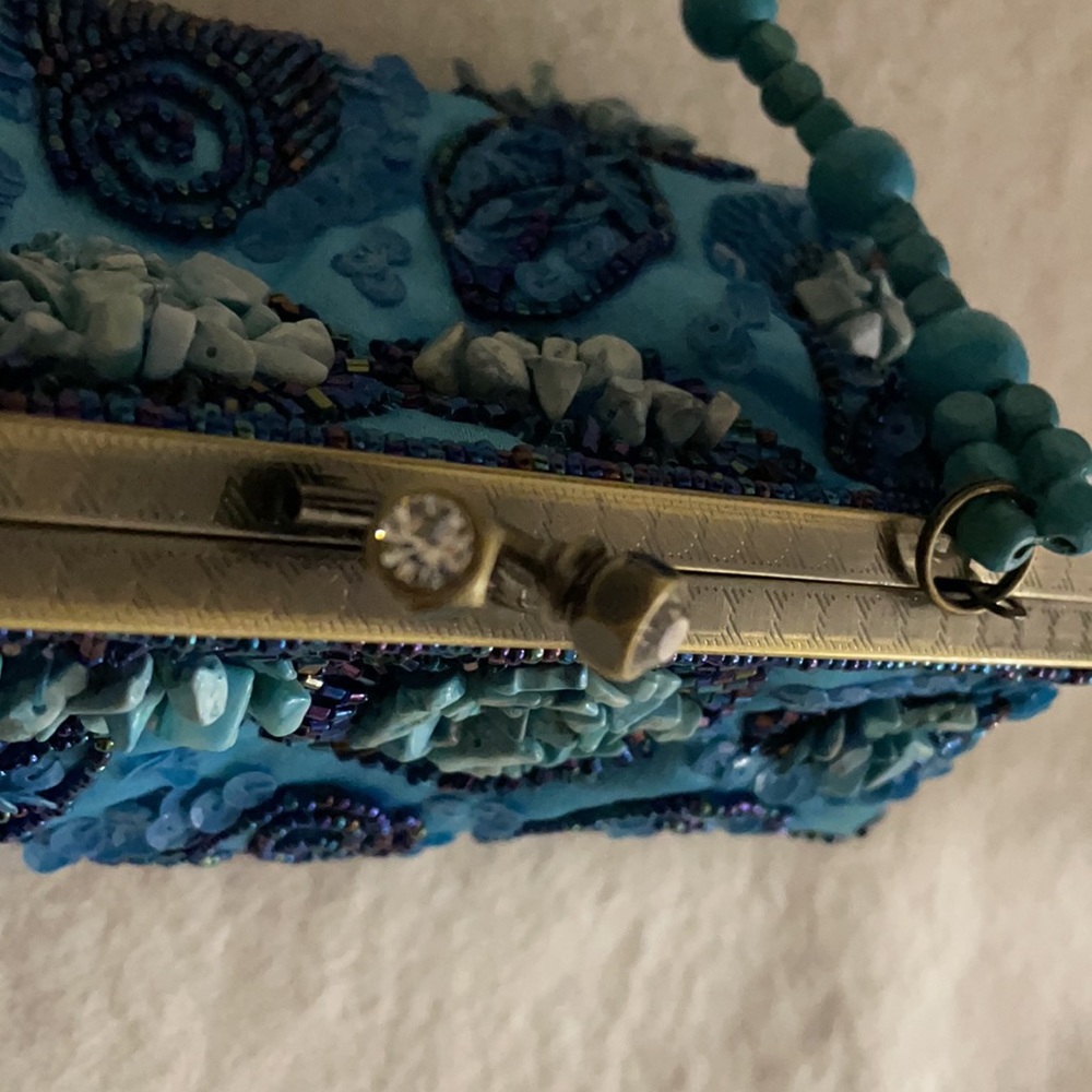 iN’s Vintage Style Woman’s Beaded Mini Bag - Picture 13 of 13